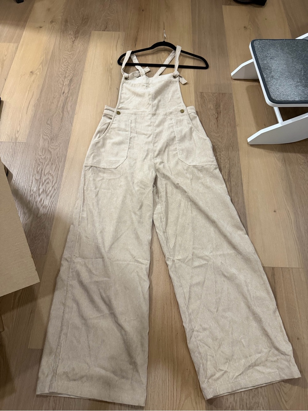 Neutral Wide-Leg Women's Overalls - Cream